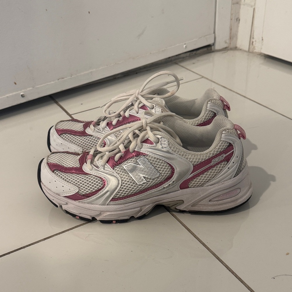 New Balance 530 White and Pink Running Shoes